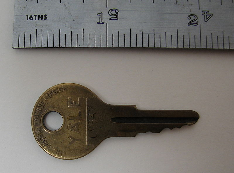 File:Yale unk 1-key-front.JPG