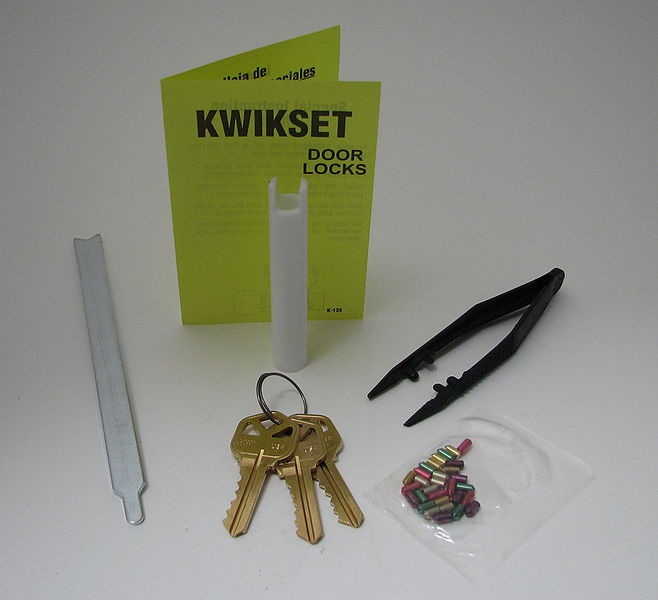 File:Kwikset-rekey-contents.JPG