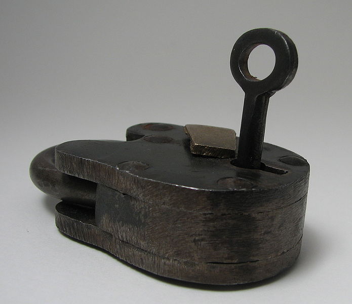 File:Unk-1-key-in-lock.JPG