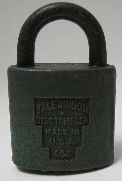 File:Yale-Junior-disc-tumbler-603-back.JPG