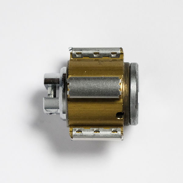 File:Goal D9 small cylinder new - FXE47496.jpg