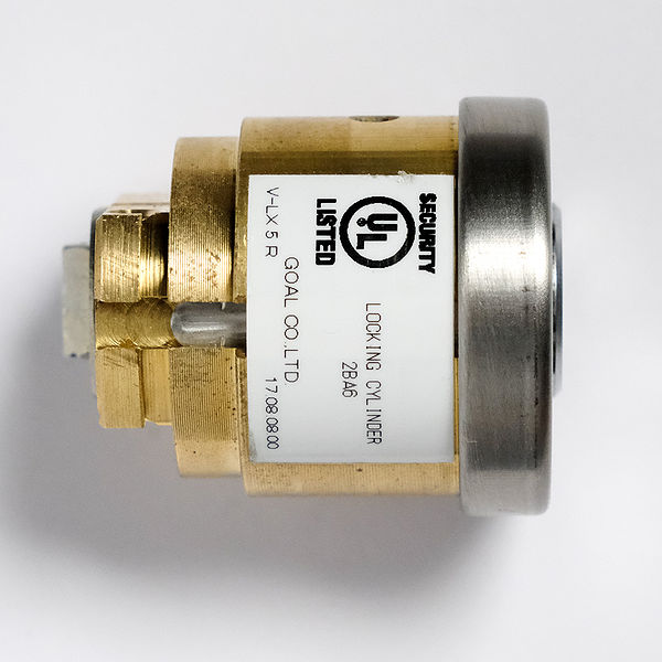 File:Goal V18 cylinder top - FXE47513.jpg