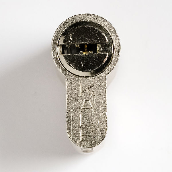 File:Kale Kilit 164 BNE - front - FXE47654.jpg