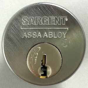 Sargent Signature face cropped.jpg