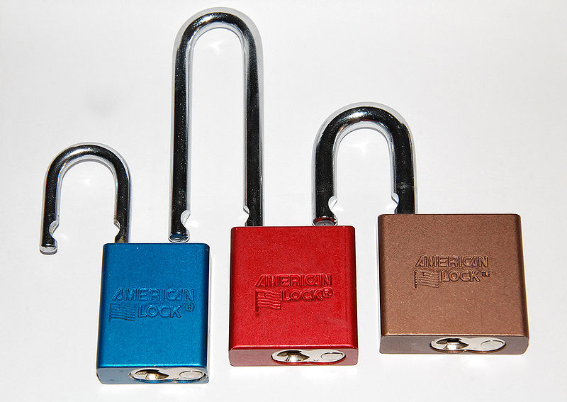 File:American lock padlocks 1105 1205 1305 flat.jpg
