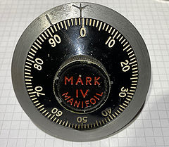 Mark IV Manifoil dial-TomEklof.jpg