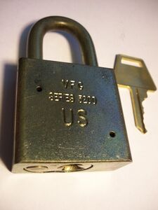 'American Lock 5200'