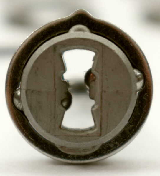 File:Tokoz Pro 300 keyguide front-Least.png