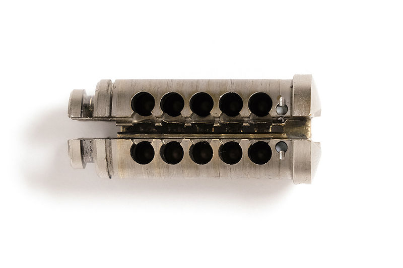 File:IKON WSW core bottom view - FXE47992.jpg