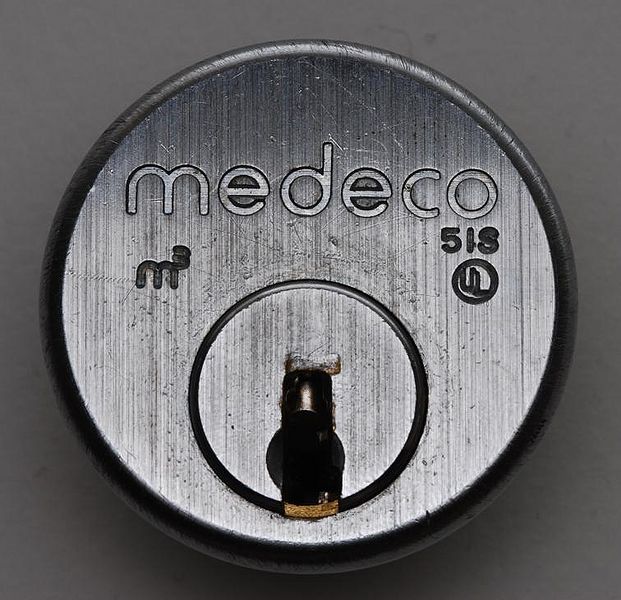 File:Medeco M3 cylinder.jpg