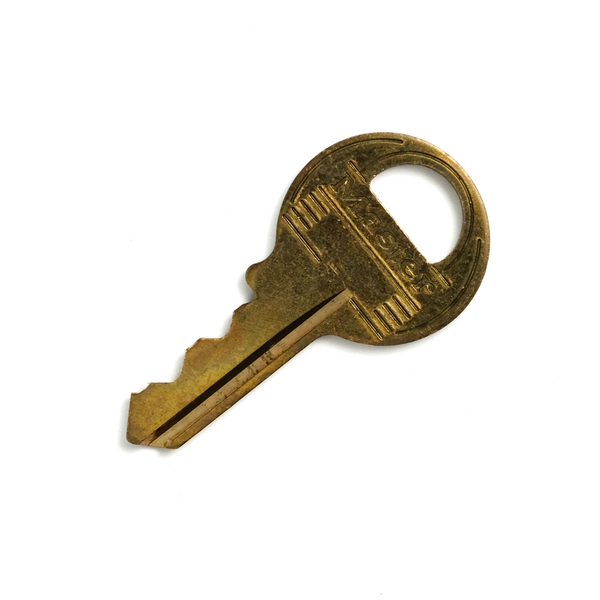 File:Master Lock No 4 key - FXE48747.png