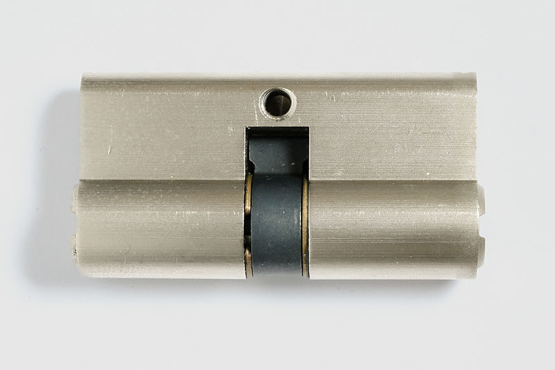 File:Cylinder - euro profile - FXE47645.jpg